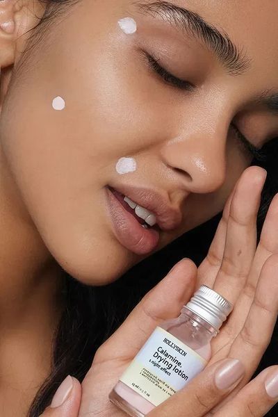 HOLLYSKIN Локальний засіб від прищів і почервонінь миттєвої дії Calamin. Drying Lotion