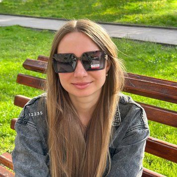Сонцезахисні окуляри в сірій оправі, лінза polarized