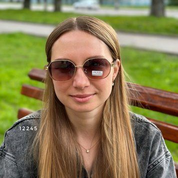 Сонцезахисні окуляри жіночі